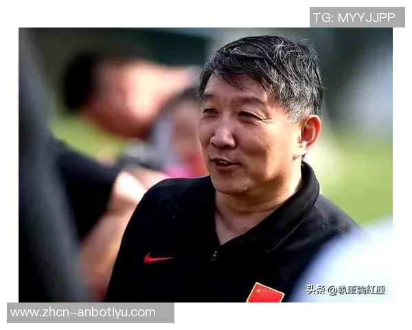 中国女篮备战波黑宫鲁鸣特别指导张子宇提升技能